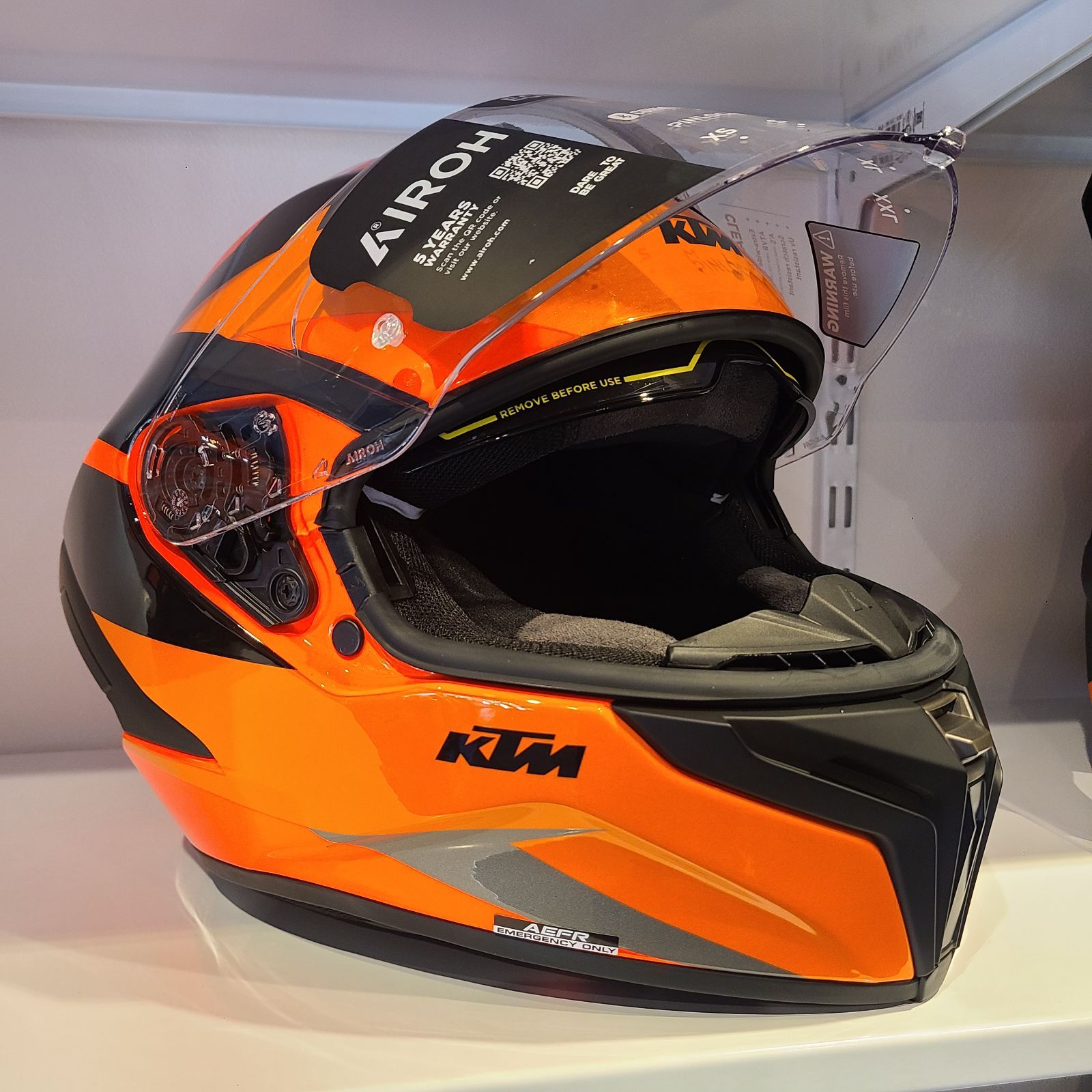 KTM MATRYX HELMET 軽量　フルフェイス　ヘルメット　Airoh　サイズ L サンバイザー付き　着脱式内装　Pinlock® Max Vision 防曇レンズ付属