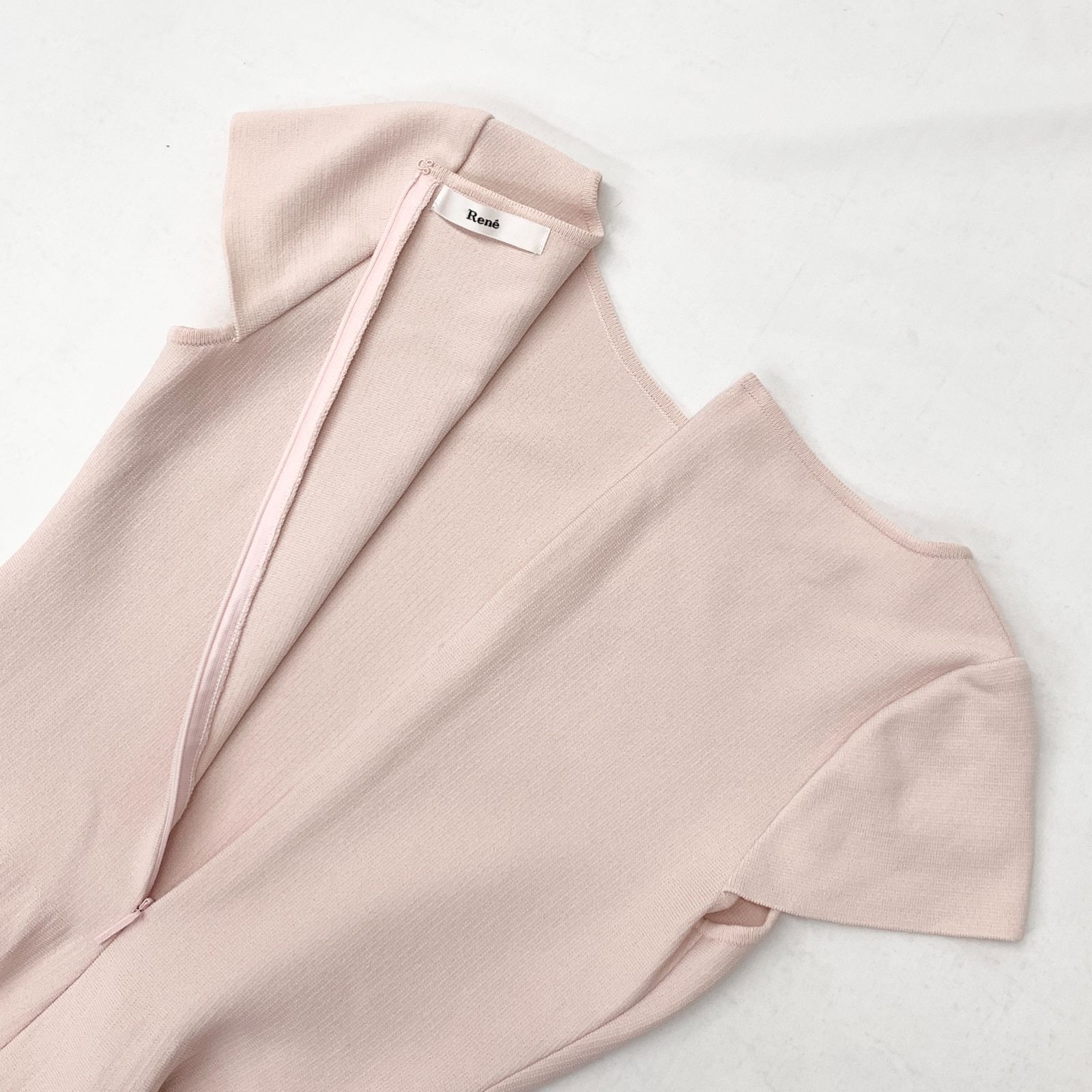 新品同様♡Reneルネ♡リボン付きワンピース 薄ピンク 34 Reneルネ リボンニットワンピース ピンク 34 【公式通販】