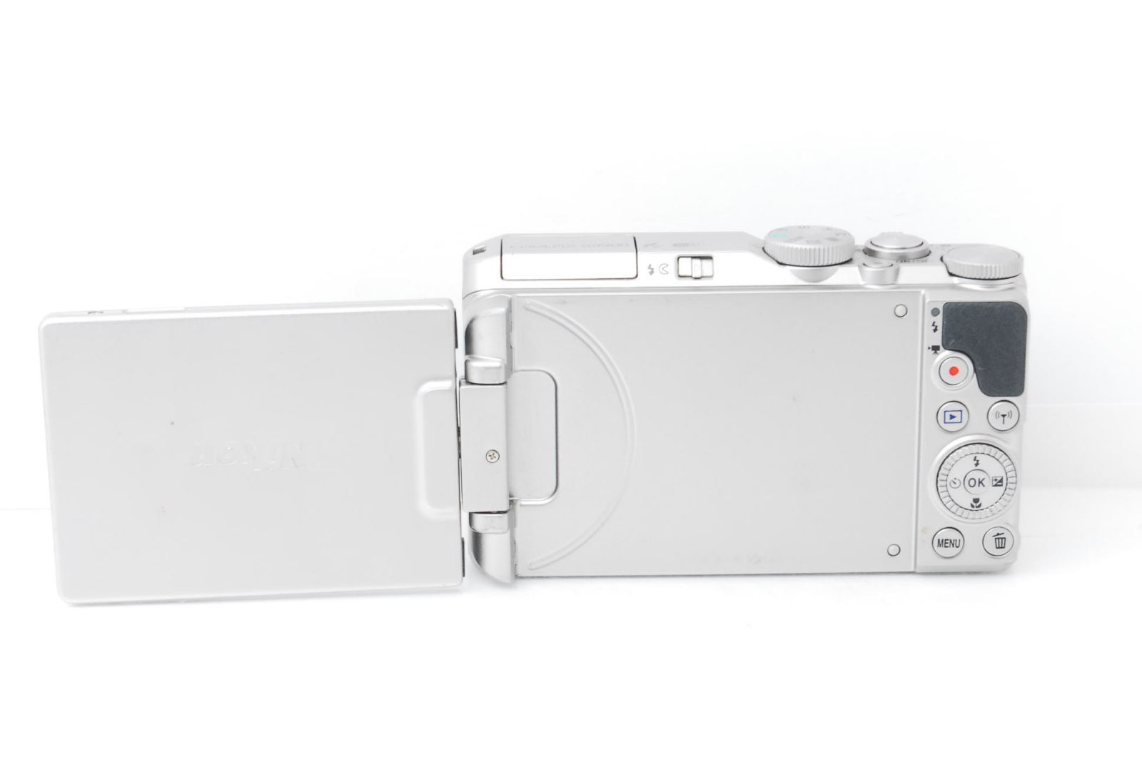 ニコン Nikon COOLPIX S9900 Nikon COOLPIX S9900 シルバー 動作未確認