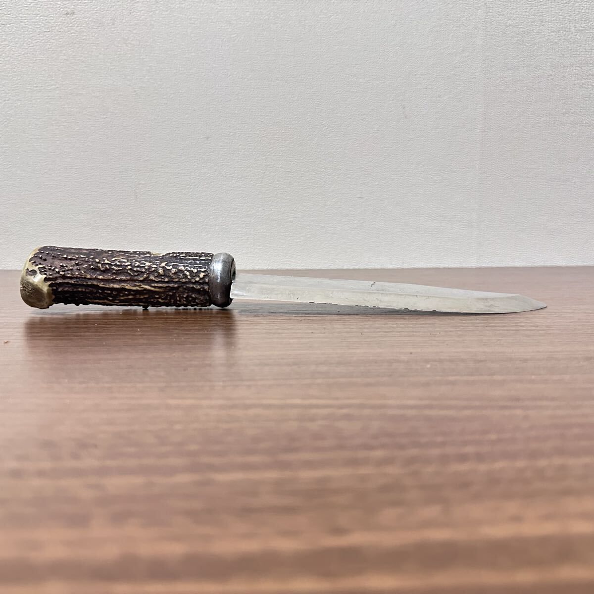 詳細不明 スタッグハンドル サバイバルナイフ シース付 刃渡り21cm 鹿角 ハンティング キャンプ アウトドア 刃物 OLIVEOS_COM_TR