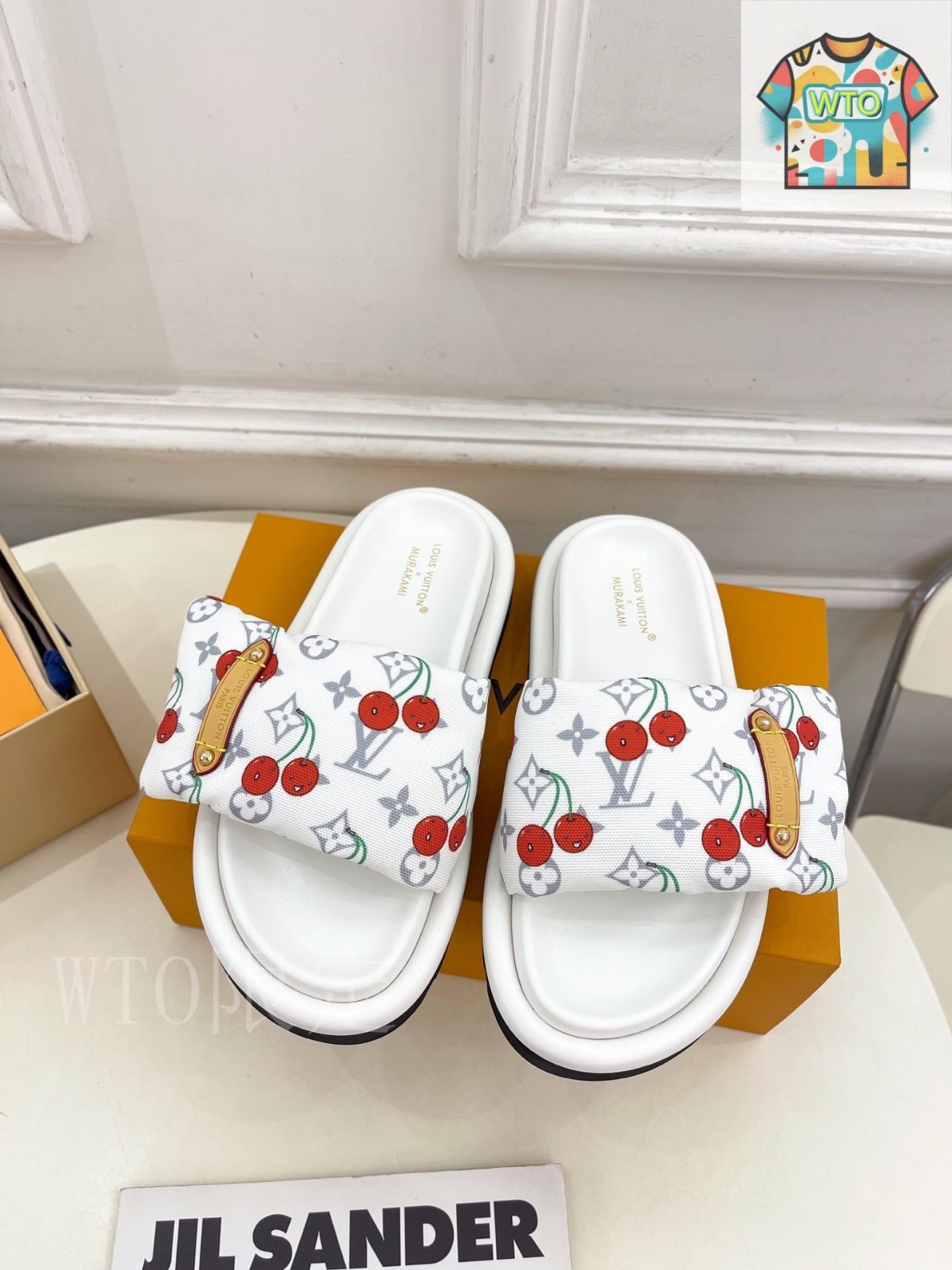 【程よい存在感】LOUIS VUITTON サンキス フラットサンダル LOUIS VUITTONルイヴィトンフラットサンダル01 - メルカリ