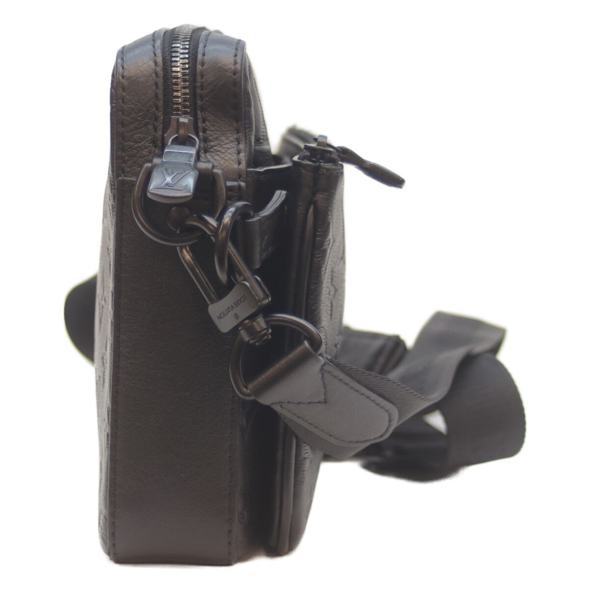 LOUIS VUITTON ルイヴィトン M46602 ﾓﾉｸﾞﾗﾑｼｬﾄﾞｳ ﾄﾘｵﾒｯｾﾝｼﾞｬｰ