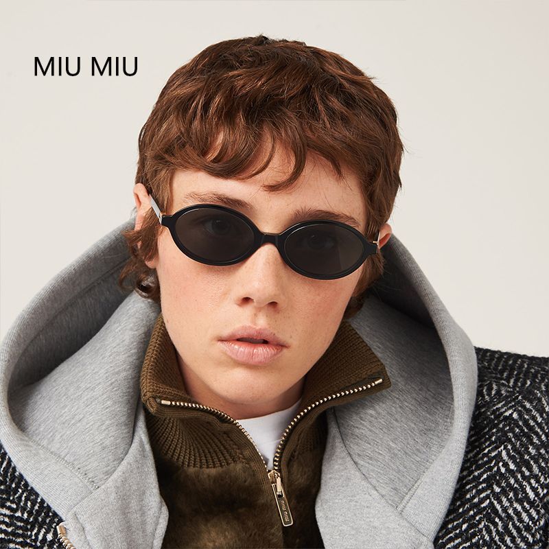 新品未使用 Miu Miu ミュウ リガード サングラス - メルカリ