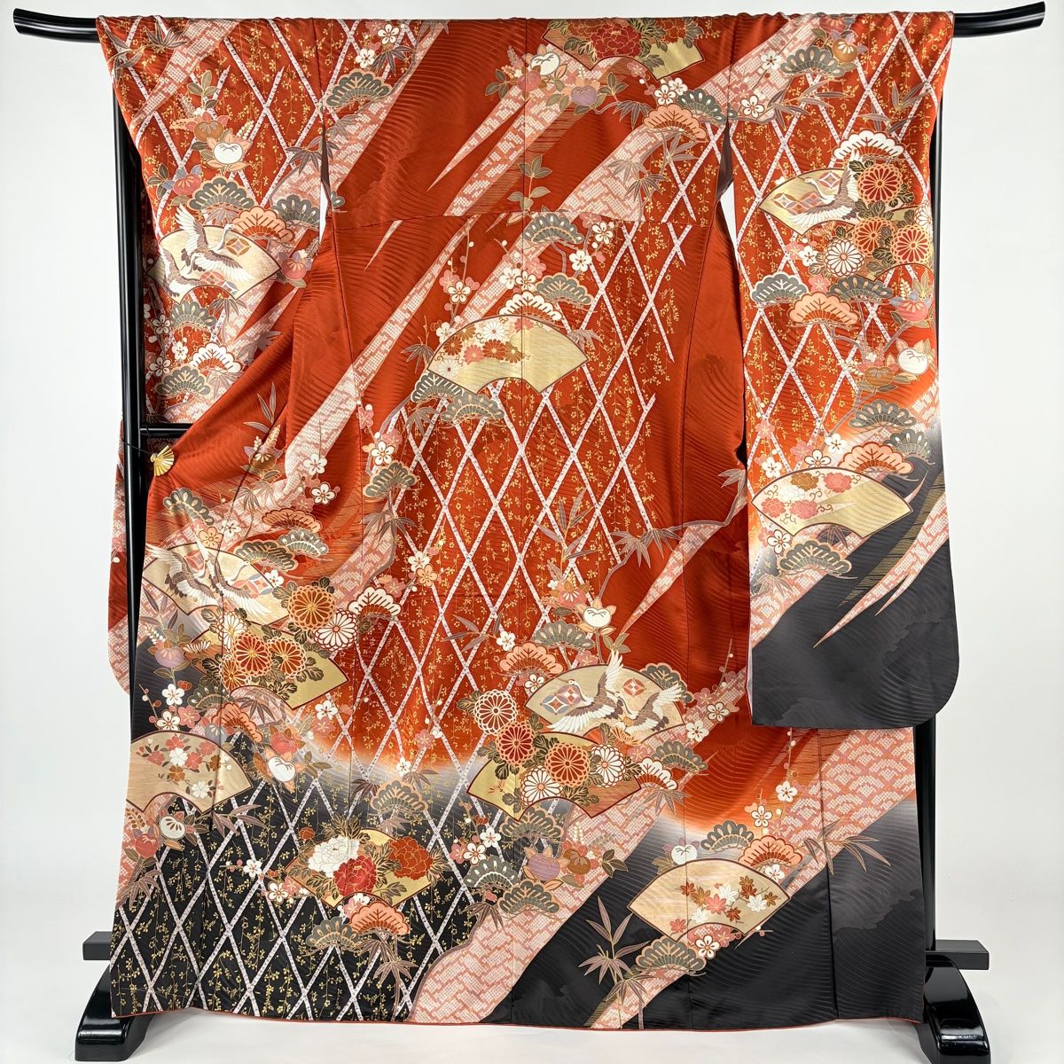 D 豪華 松竹梅 金駒刺繍 金彩 しぼり模様 正絹 振袖 成人式 着物 金駒