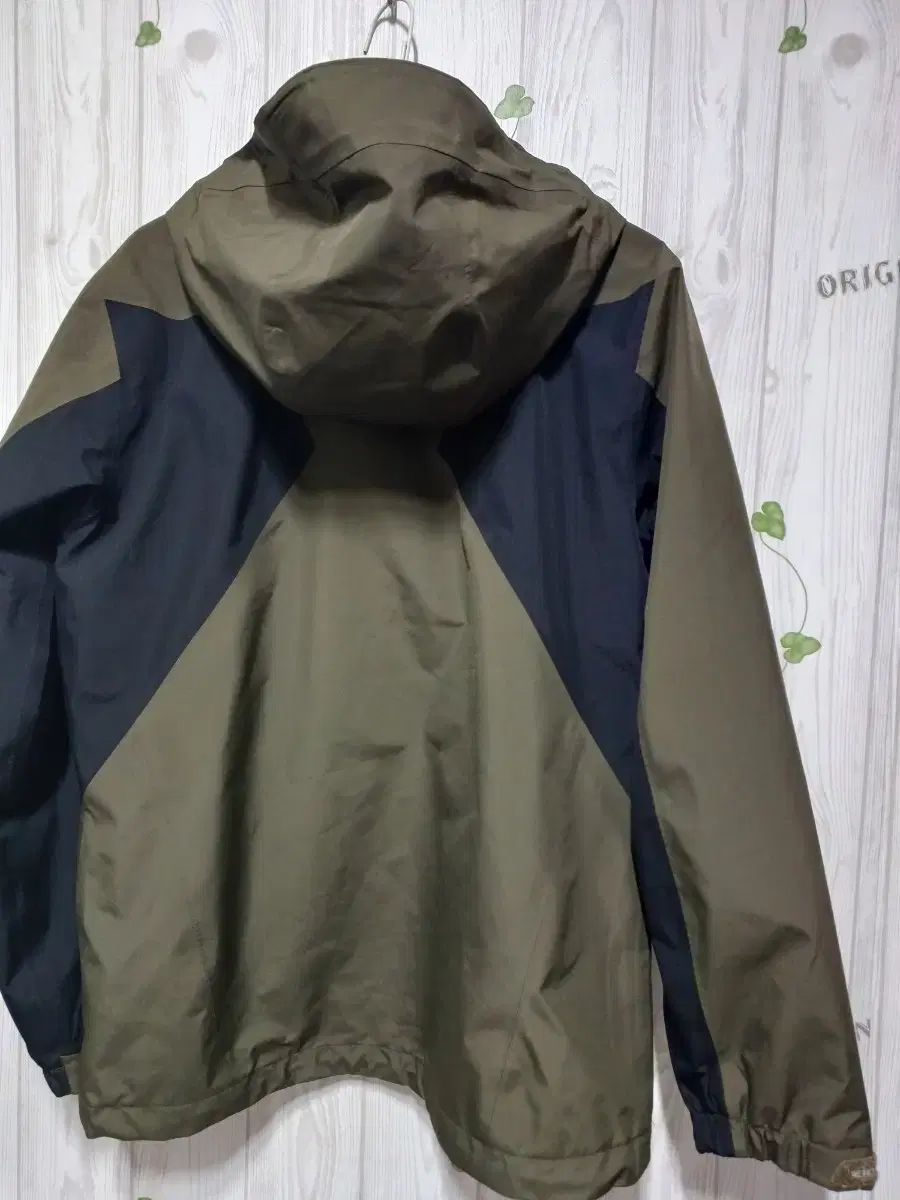 初冬 ゴアテックスハイキングジャケット