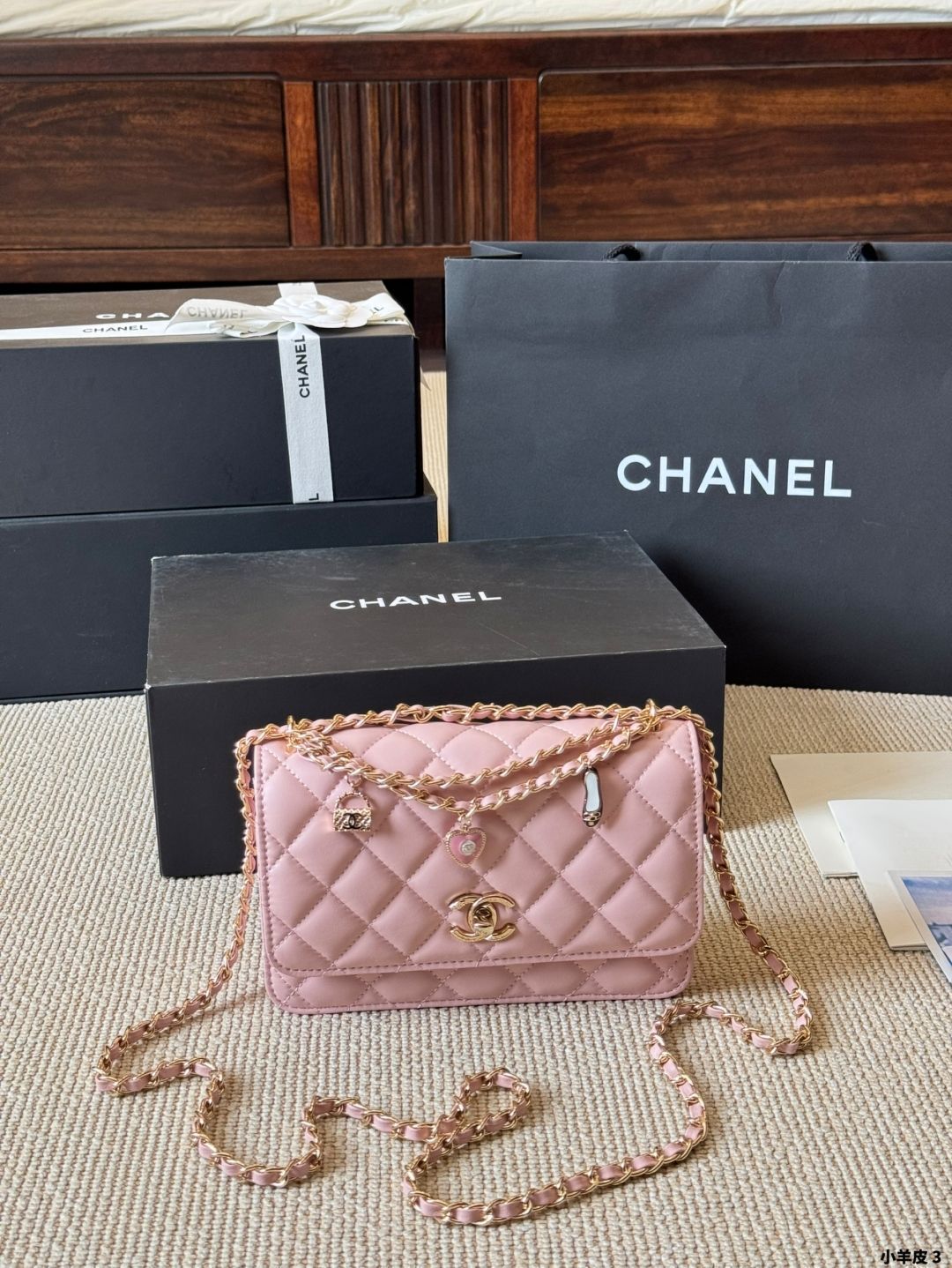 【25P ハートロゴ】CHANEL バニティ チェーン トップハンドル ハートのロゴが煌めく◎【CHANEL】25P チェーン バニティバッグ