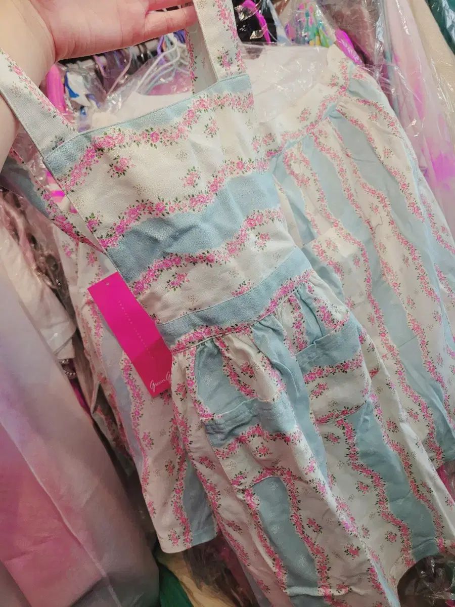 輸入エプロン