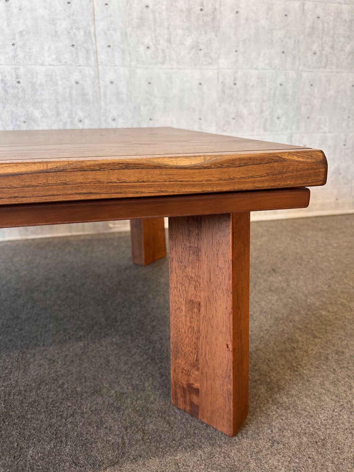 コタツテーブル