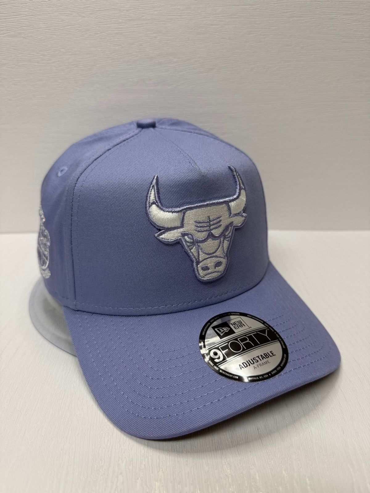 Newera シカゴブルズ 6×チャンピオンズ 9forty A-FRAME スナップバックキャップ パープル