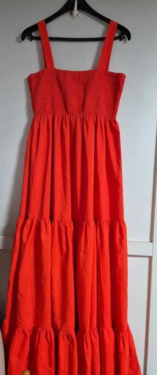 ZARA(ザラ) オレンジ ロング ワンピース 新品 - メルカリ