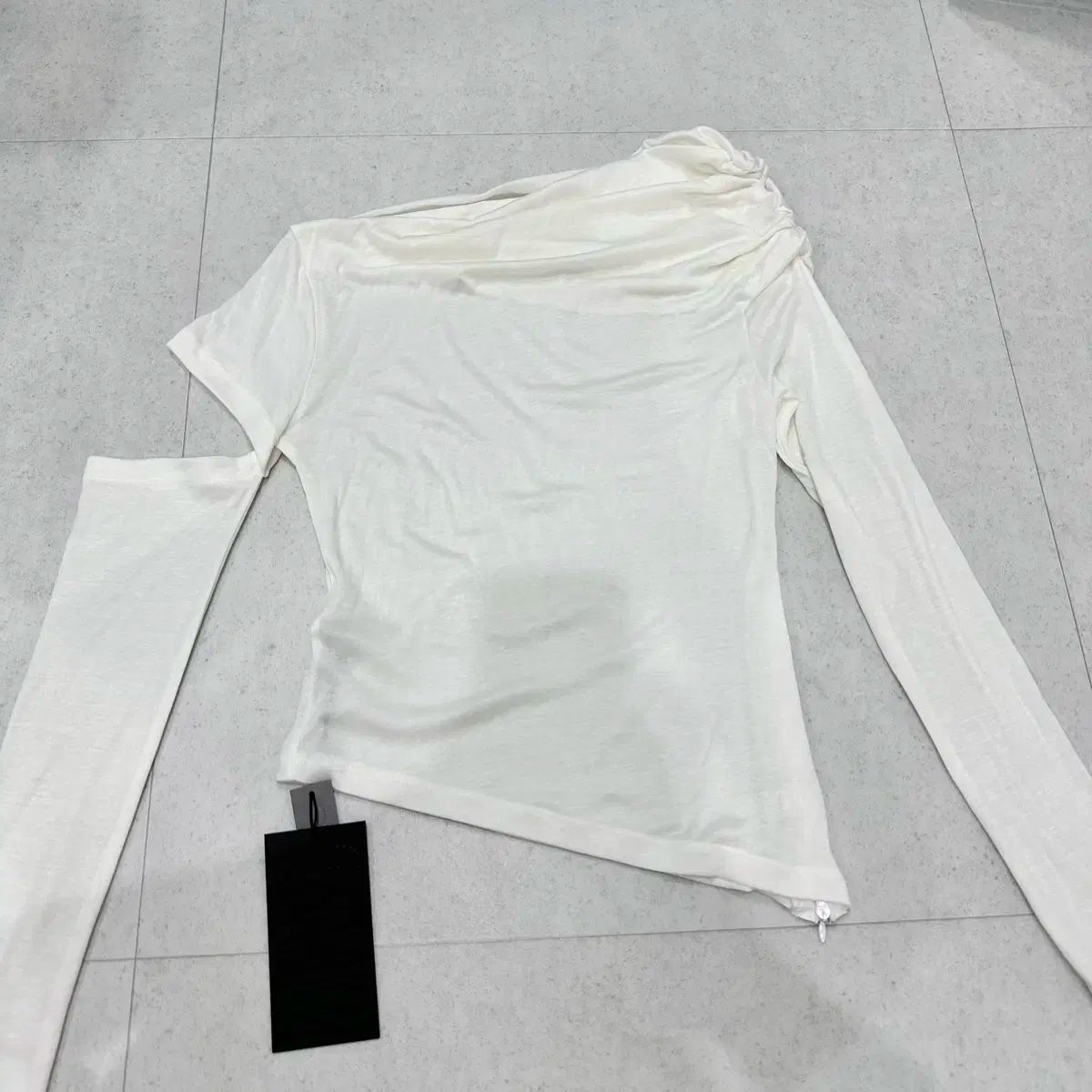 bohemian seoul BOHEMSEO ティシャツ　ホワイト ロングTシャツ ホワイト（白）系 BOHEMSEO(ボヘミアンソウル) T