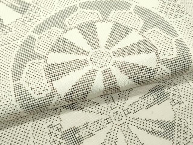 本場大島紬 白大島