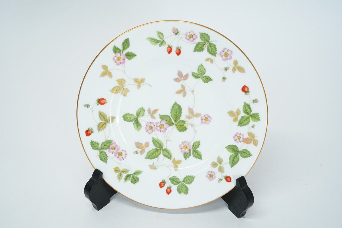 美品♥ワイルドストロベリープレート大皿、小皿 ワイルド ストロベリー プレート 15cm|WEDGWOOD公式オンラインストア
