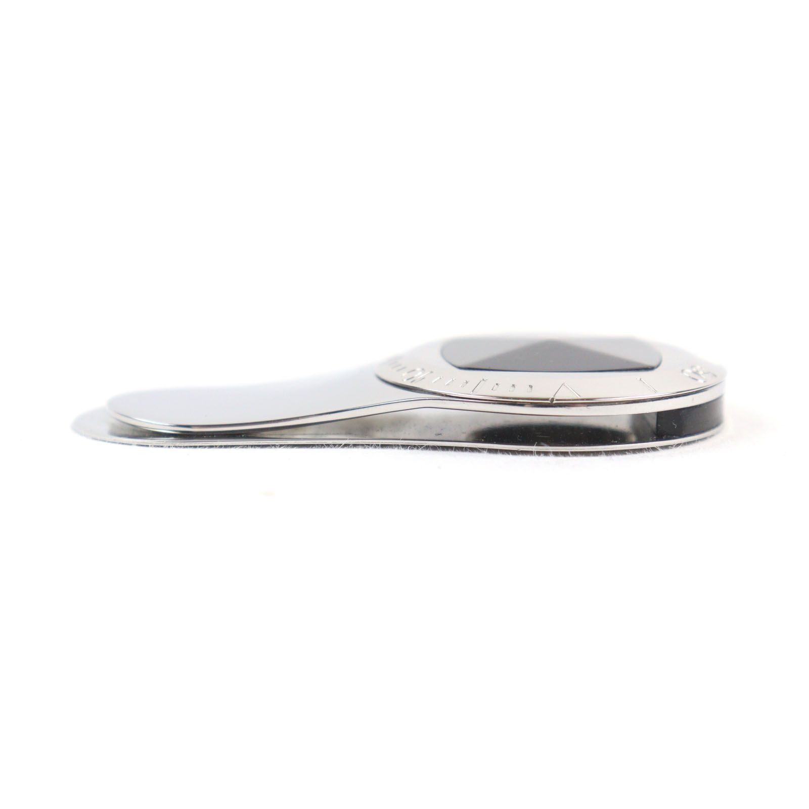 美品　カルティエ マネークリップ シルバーカラー　made in swiss 2143400203522_01.jpg
