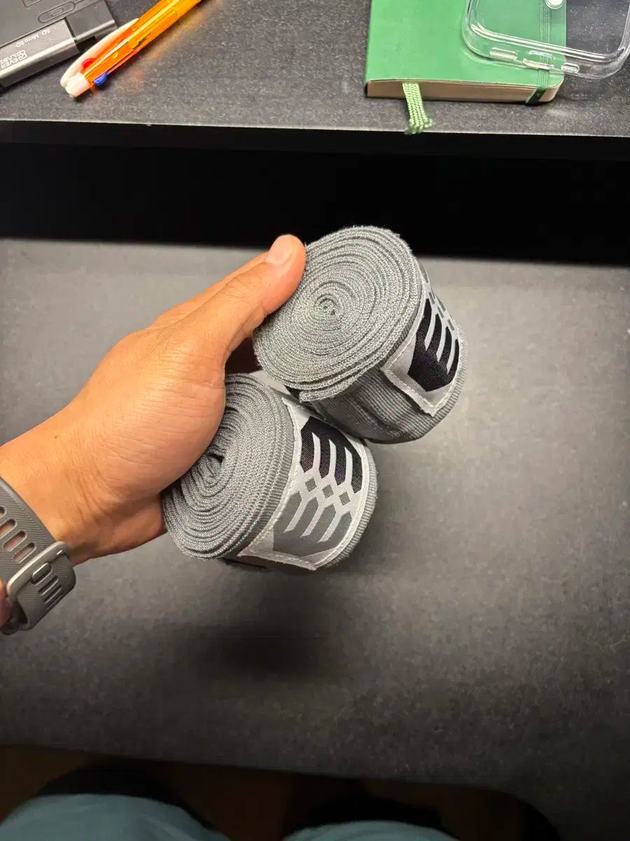 adidas アディダス