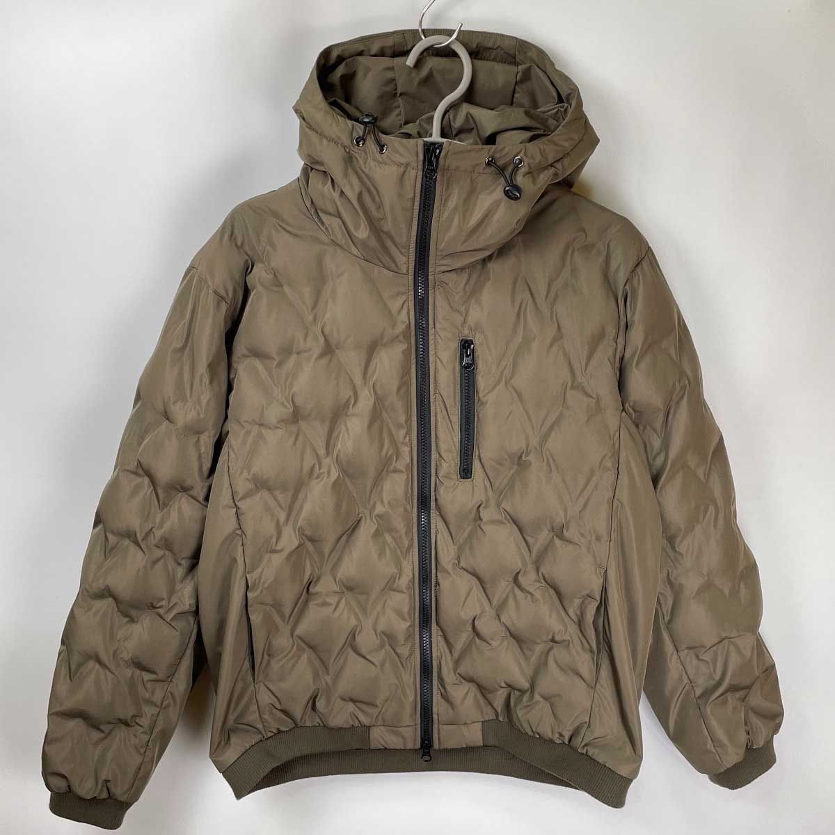 ALLOWED TO UNFOLD シームレス 中綿 フーデッドブルゾン パーカージャケット M グレージュ 0704-37410 メンズ ALLOWED TO UNFOLD シームレス 中綿 フーデッドブルゾン パーカー