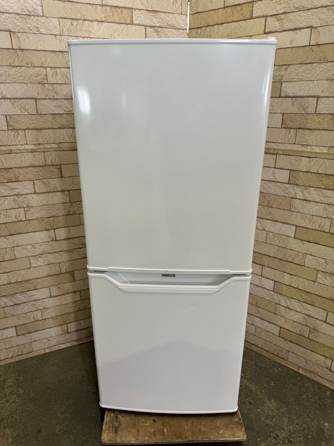 美品 高年式】大阪送料無料☆3か月保障付き☆冷蔵庫☆2023年☆ヤマゼン  