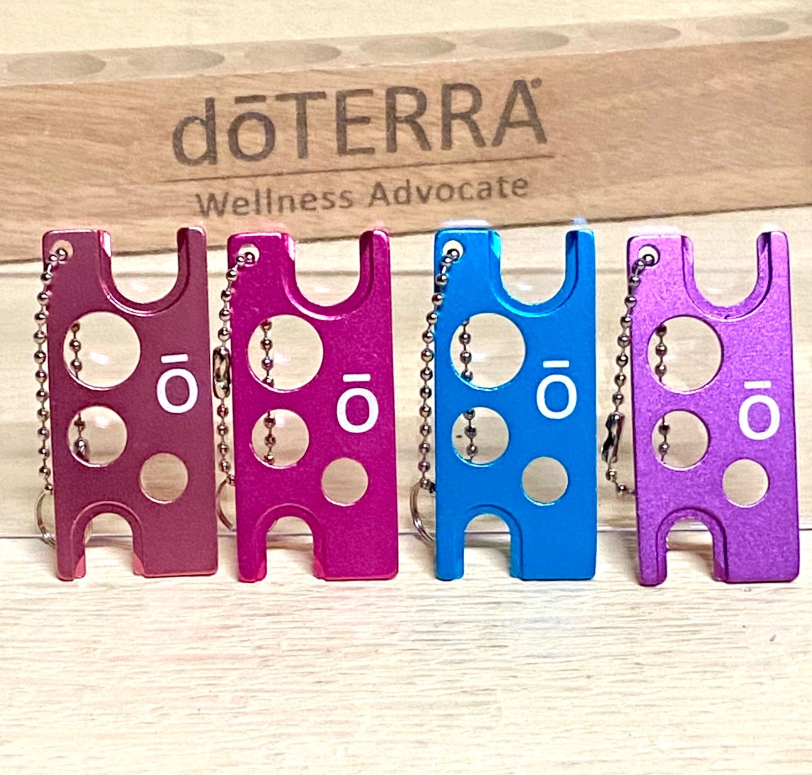 ドテラ ロゴ入り 内蓋オープナー doTERRA パープル - リラクゼーション