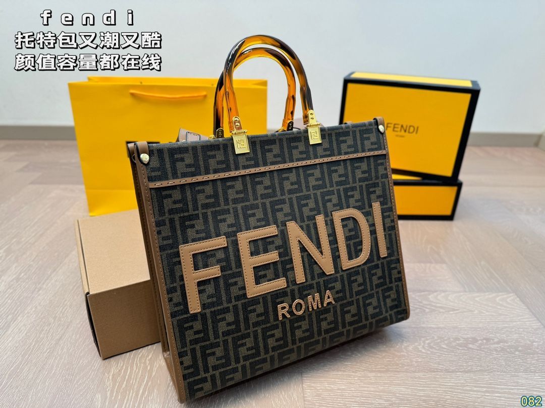 1360 フェンディfendiトートバッグ 容貌値も容量も非常に可