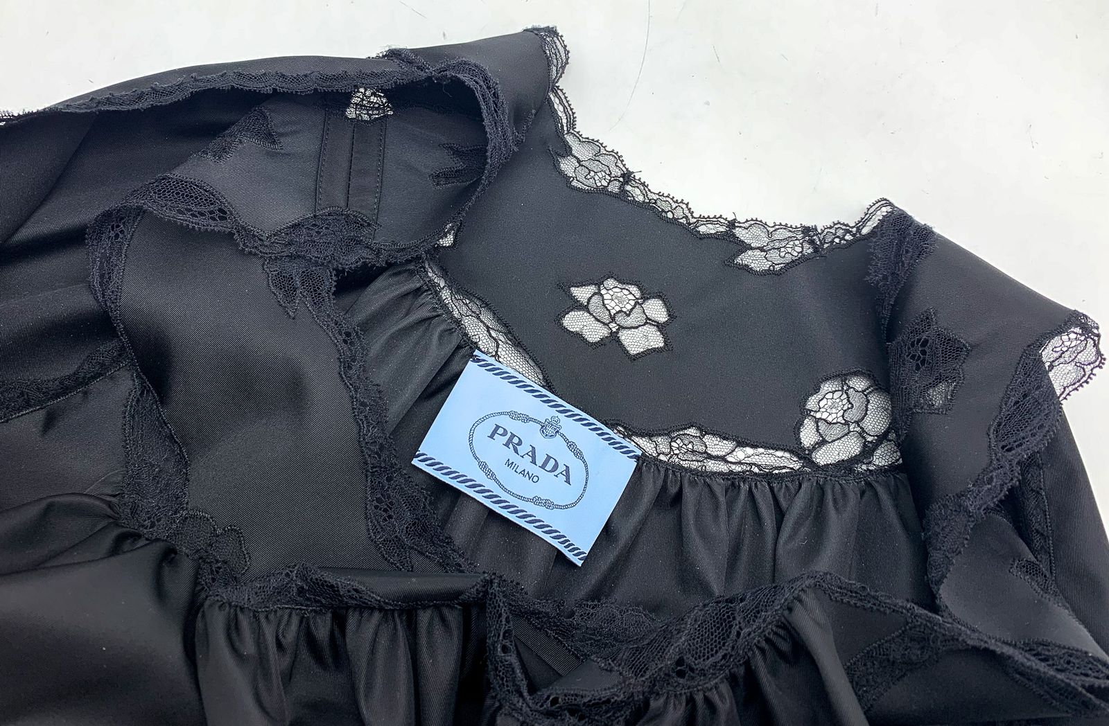 PRADA プラダ Re Nylon レース ワンピース 23X696 S231 1WQ8 PRADA プラダ Re Nylon レース ワンピース 23X696 S231 1WQ8