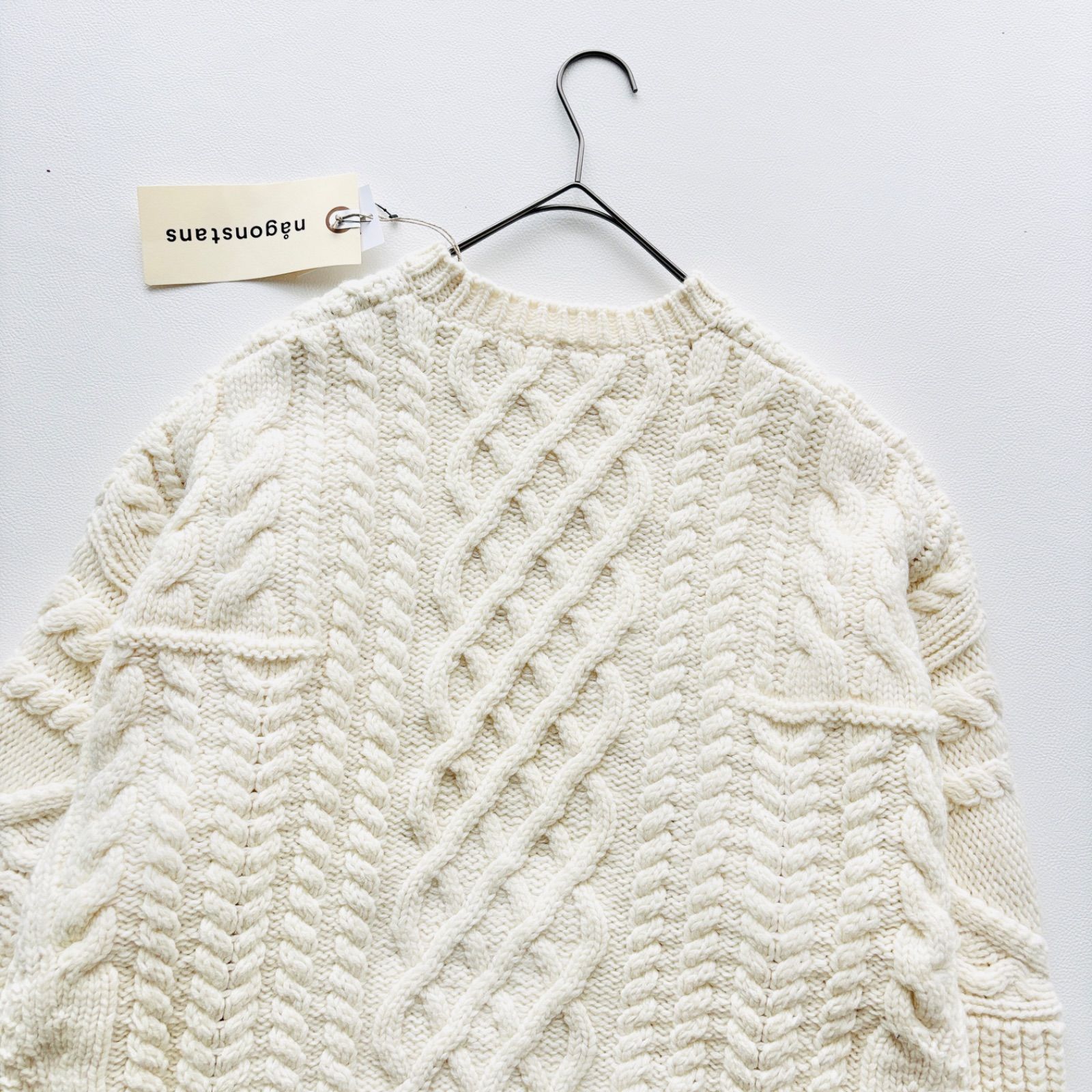 アランニット ケーブルニット