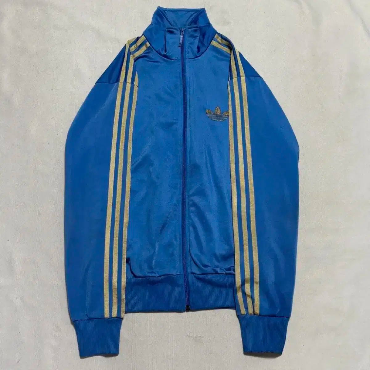 adidas アディダス グーフィーバード ライトブルー ゴールド トラックトップス