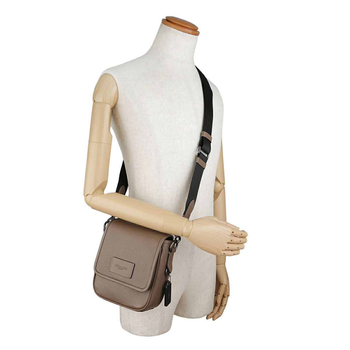 coach ルーカス　ショルダーバッグ　クロスボディ　メンズ　ブラウン COACH - 新品 コーチ COACH ショルダーバッグ ルーカス クロスボディ