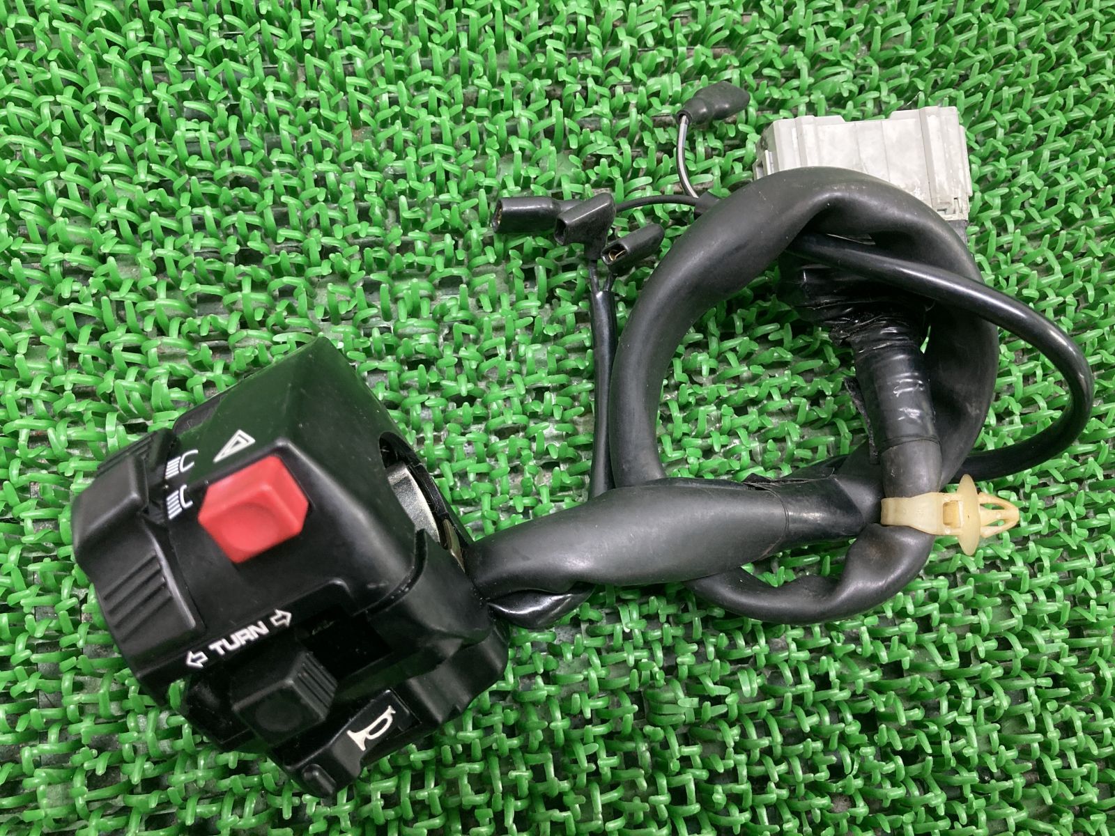 CBR1000RR ハンドルスイッチ 左 ホンダ 純正 中古 バイク 部品 SC57