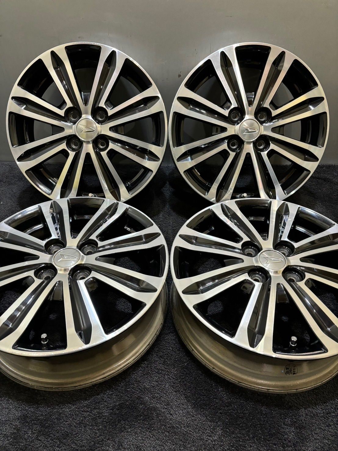 ダイハツ タントカスタム 純正 15インチ 4.5J ＋45 100 4H アルミホイール 4本 ムーヴ ブラポリ (2-F694)