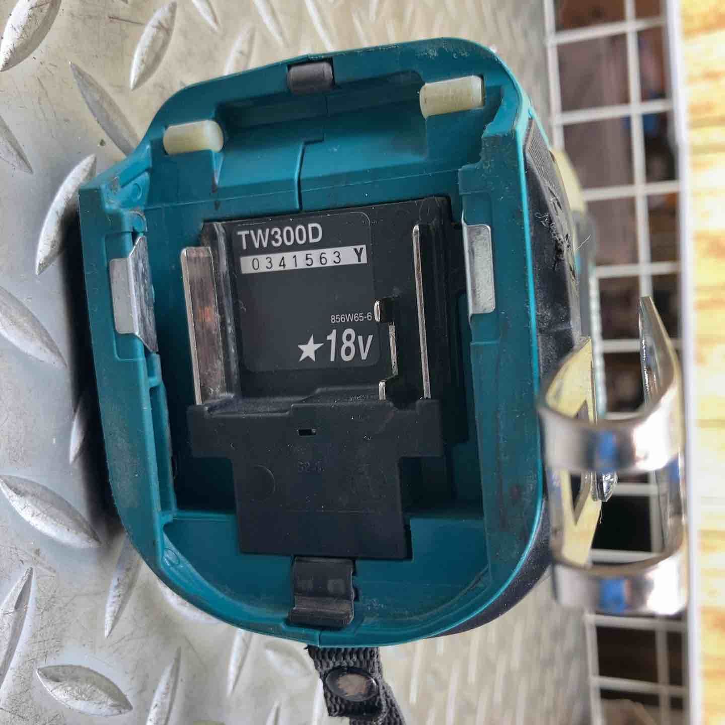 コードレスインパクトレンチ