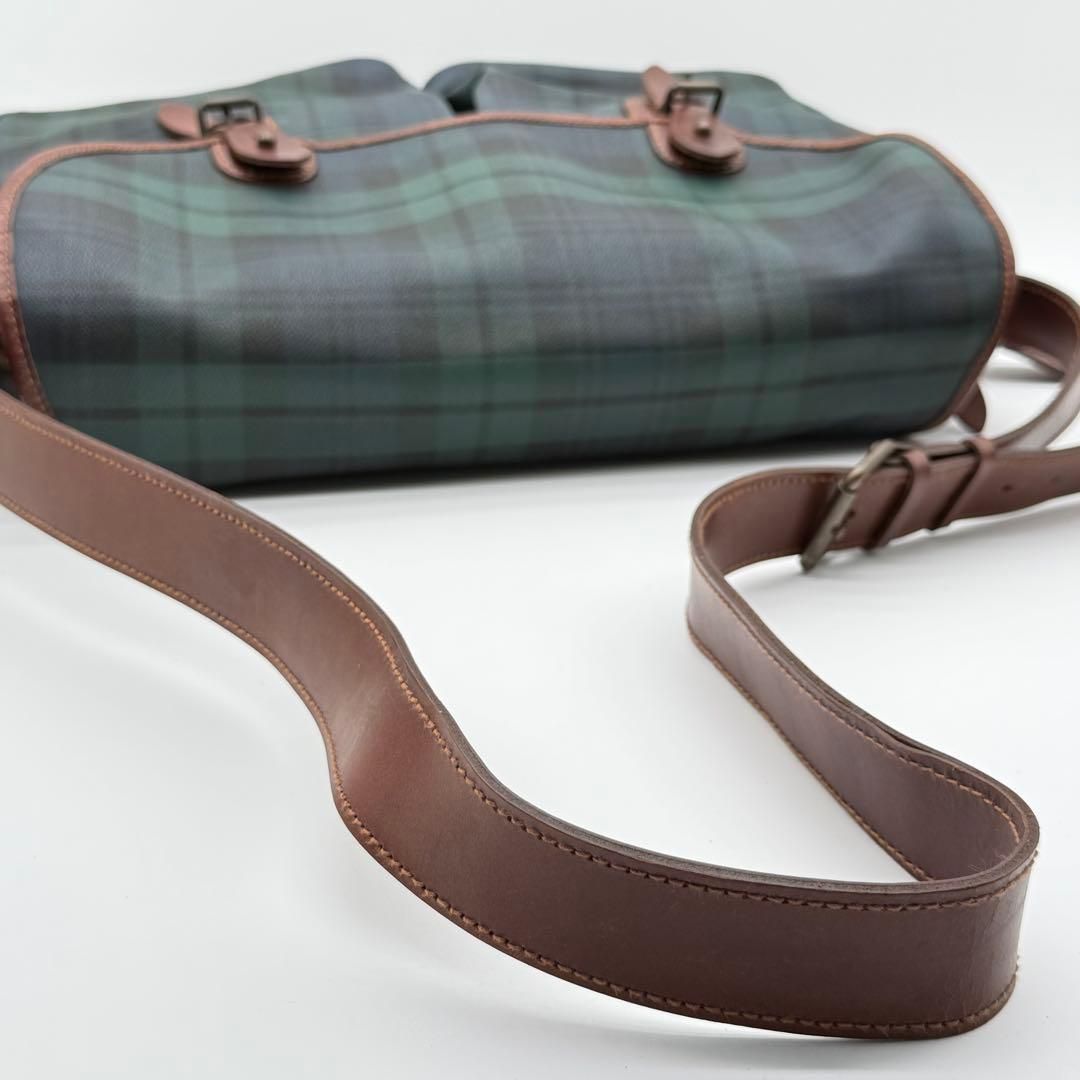 メッセンジャーバッグ