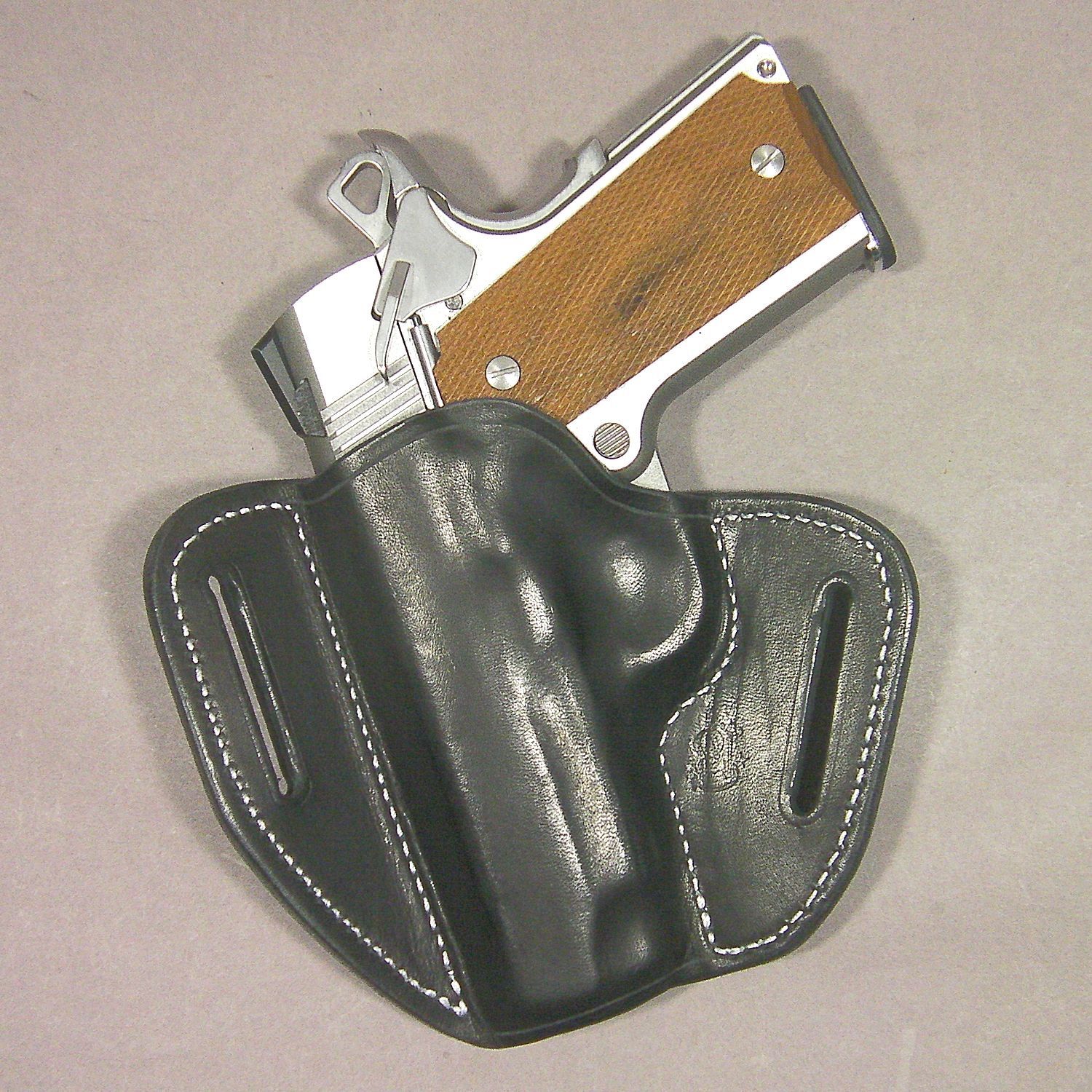 東京マルイ V10ウルトラ・コンパクト パンケーキ・タイプホルスター