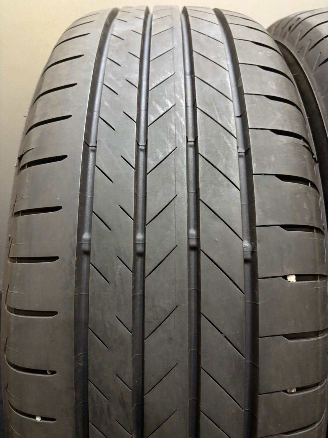 新車外し ブリジストン ALENZA 001 215/60R17 カローラクロス 新車外し ブリジストン ALENZA 001 215/60R17 カローラクロス