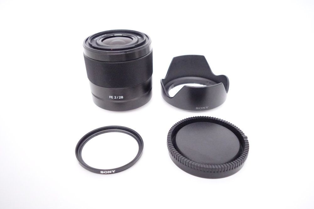 上品 ソニー SONY 広角単焦点レンズ フルサイズ FE 28mm F2 SEL28F20 D090087A