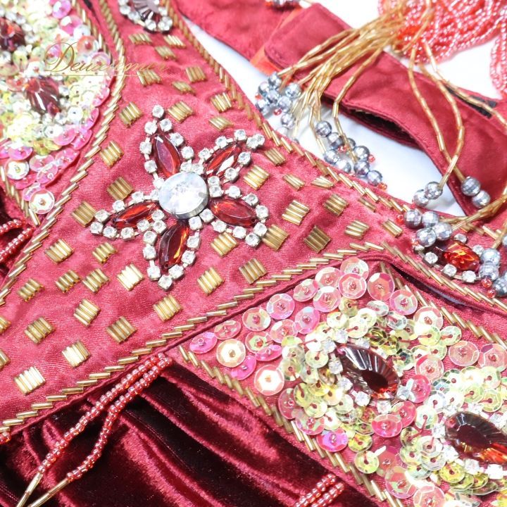 赤 ワインレッド