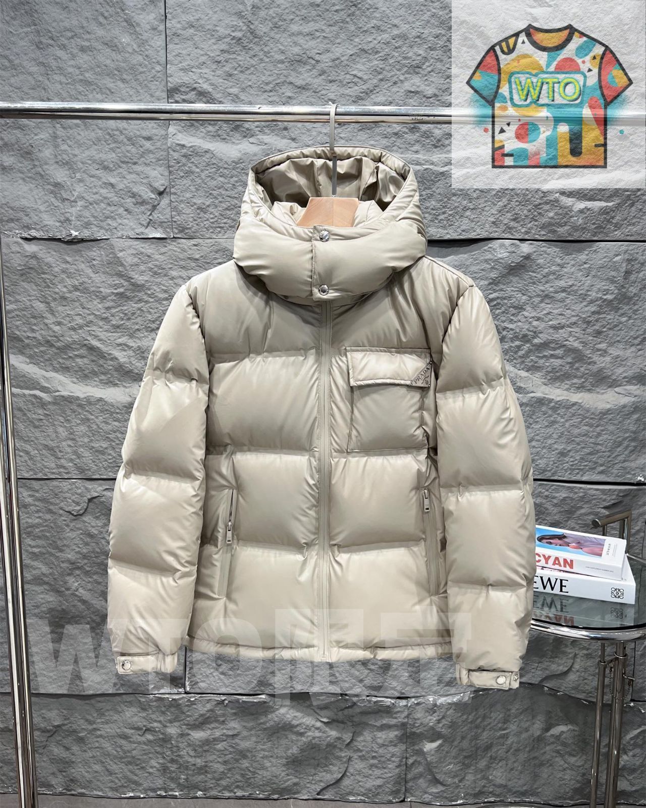 PRADAプラダメンズ ダウンジャケット XL PRADA プラダ セール 人気 ロゴ フード ダウン コート メンズ 黒