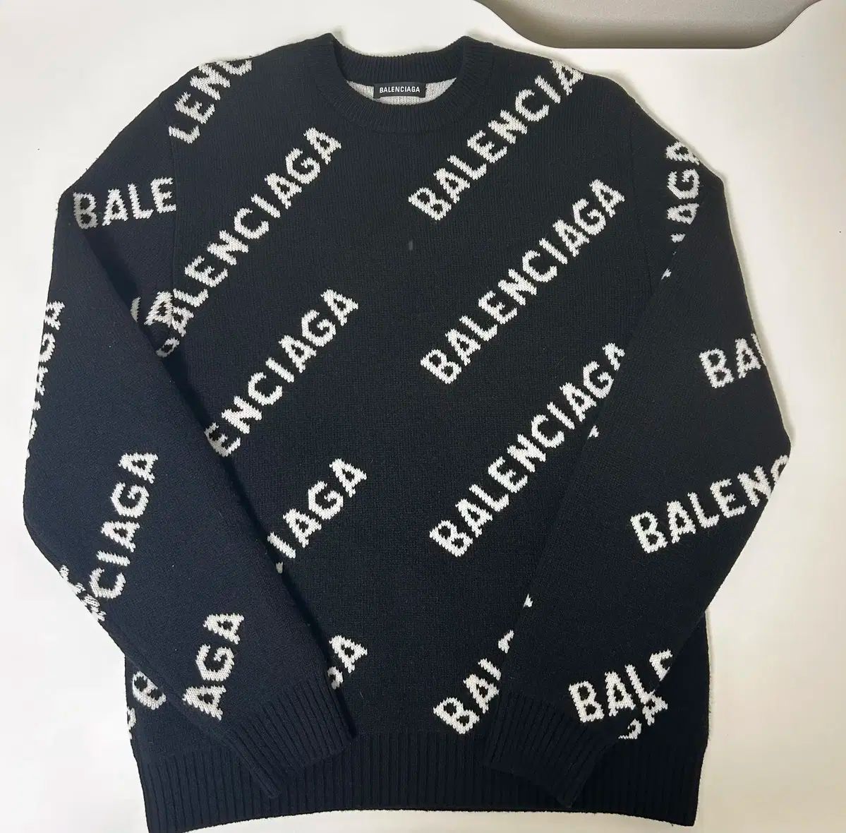 BALENCIAGA バレンシアガ マルチロゴ 黒 ニット セーター S