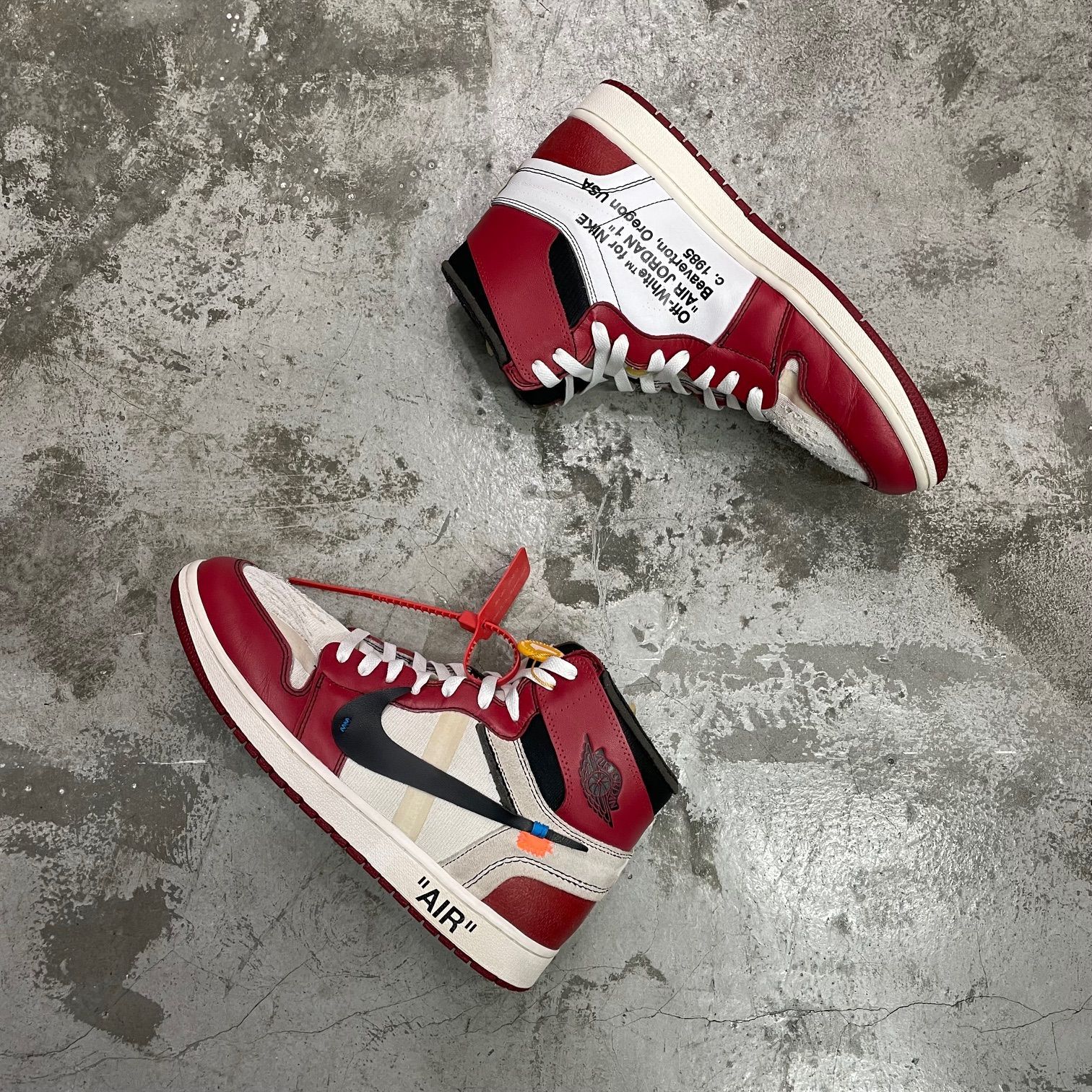 Off-White NIKE Air Jordan 1 Retro High The Ten Chicago コラボ オフ