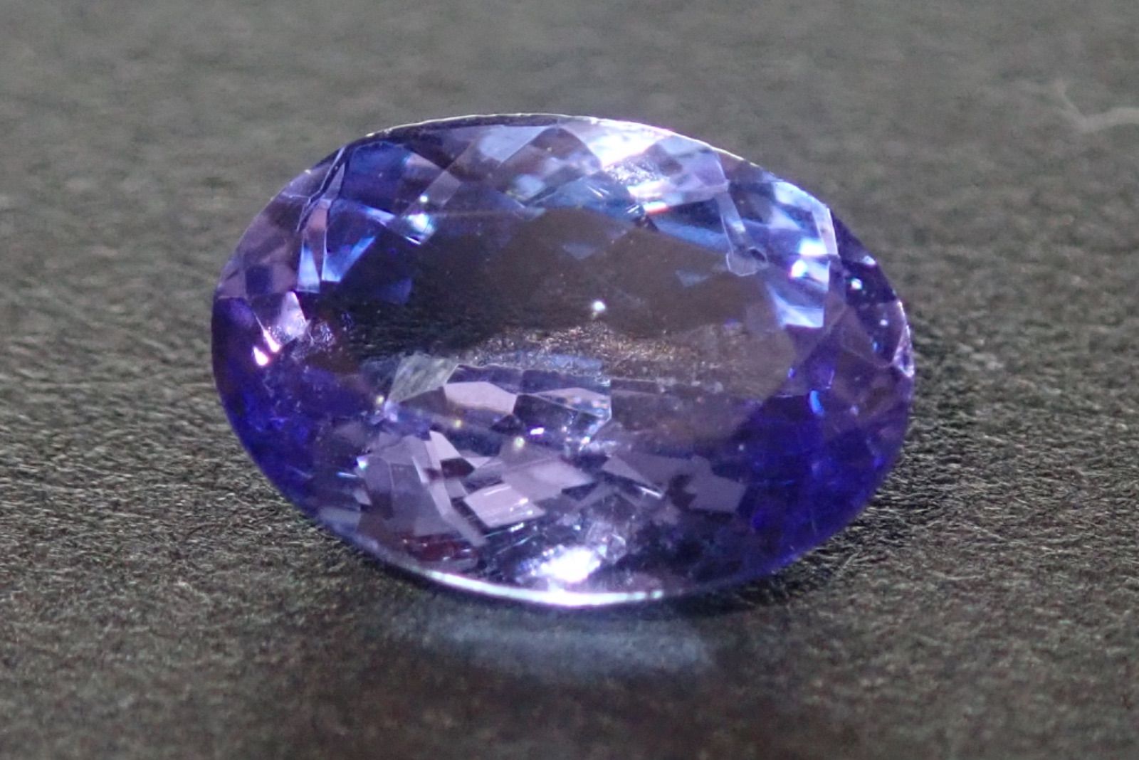 天然タンザナイト ルース 0.84ct 約5mm×7mm*