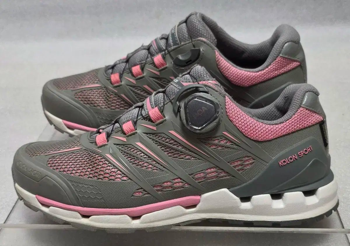 Kolon Sport(コーロンスポーツ) 軽量登山靴 トレッキングシューズ BOA ダイアル レディース 245