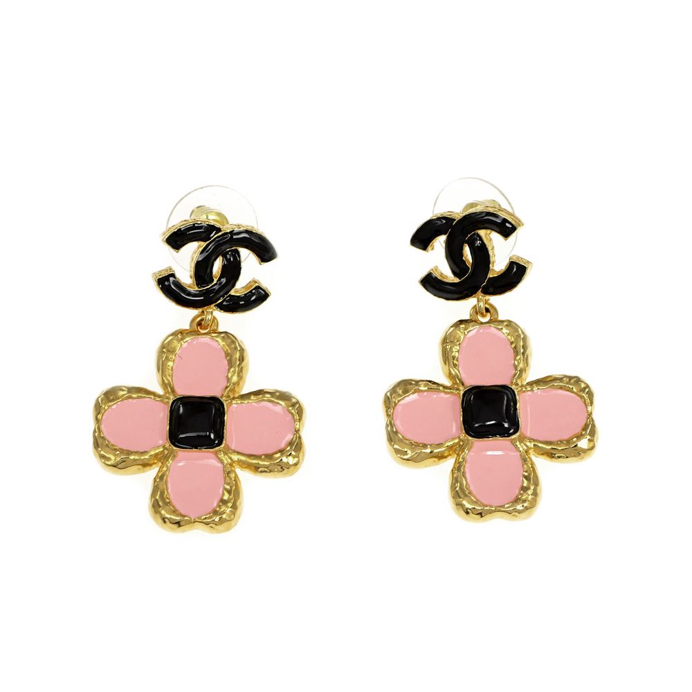 カメオモチーフで印象的な耳元に 存在感有り CHANEL ピアス VINTAGE CHANEL/シャネル】CC pierce heart star(両耳)（ピアス