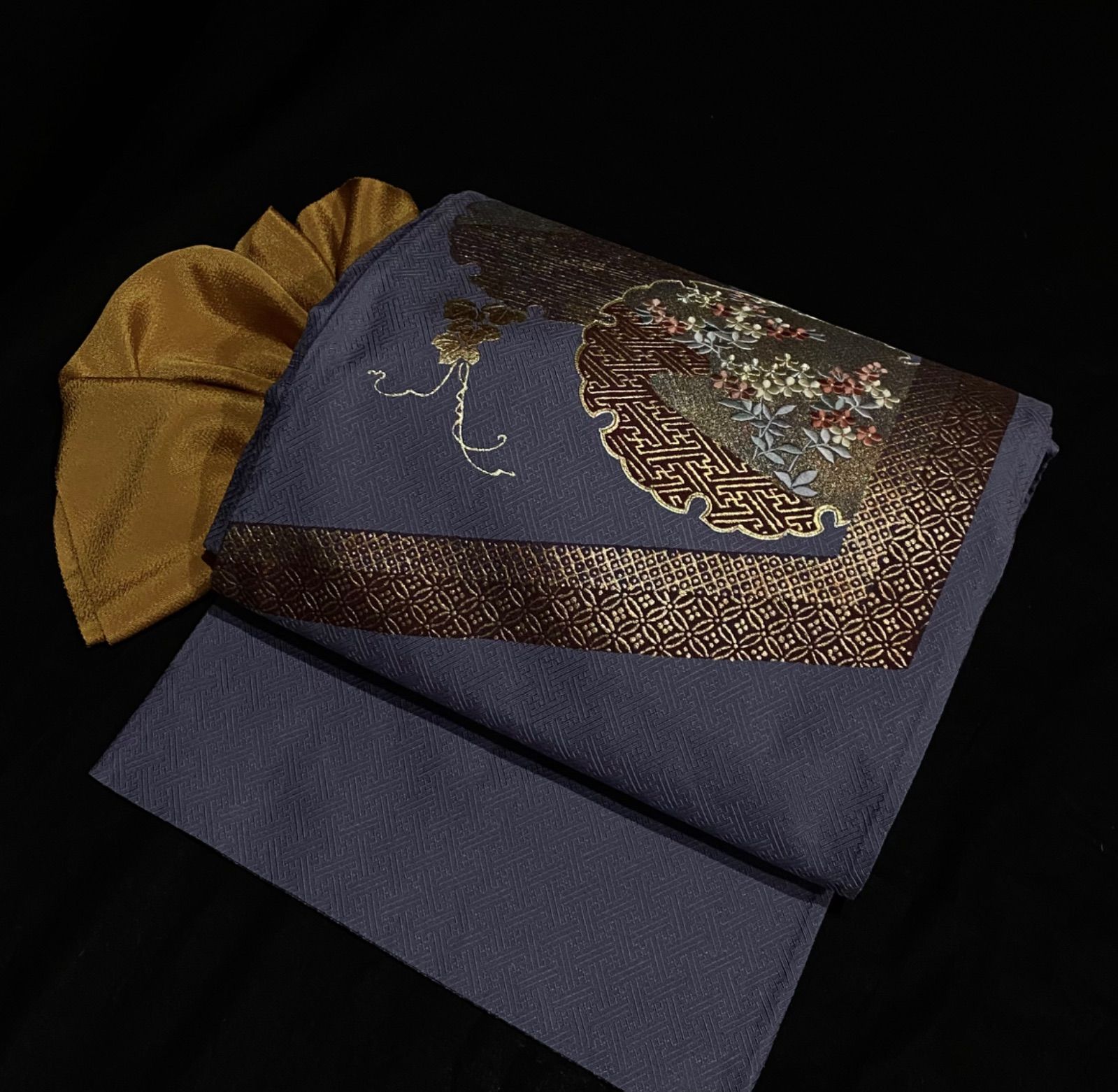 〈薄紫に雪輪の袋帯〉刺繍　SALE 織り出し　古典柄　金彩