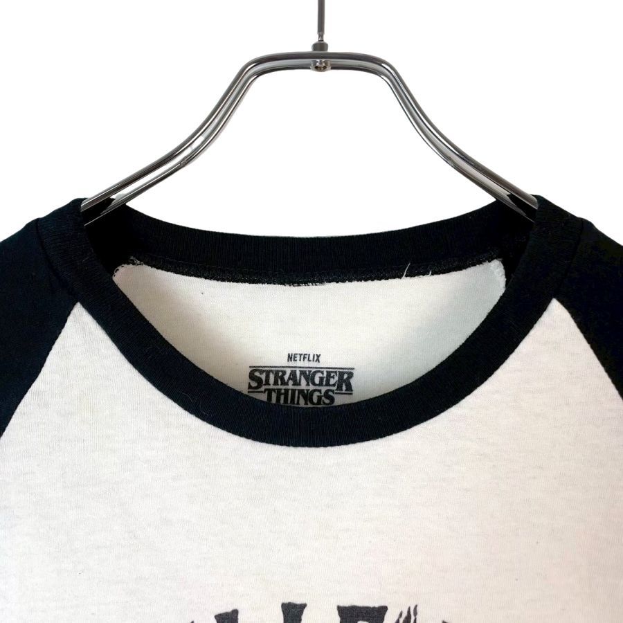 00s ストレンジャーシングス ラグランTシャツ七分袖映画ムービーTシャツy2k 00s ストレンジャーシングス ラグランTシャツ七分袖映画ムービー