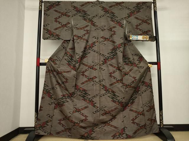 平和屋着物○本場大島紬 白大島 一元絣 麻の葉文様 正絹 逸品 AAAZ2361ph