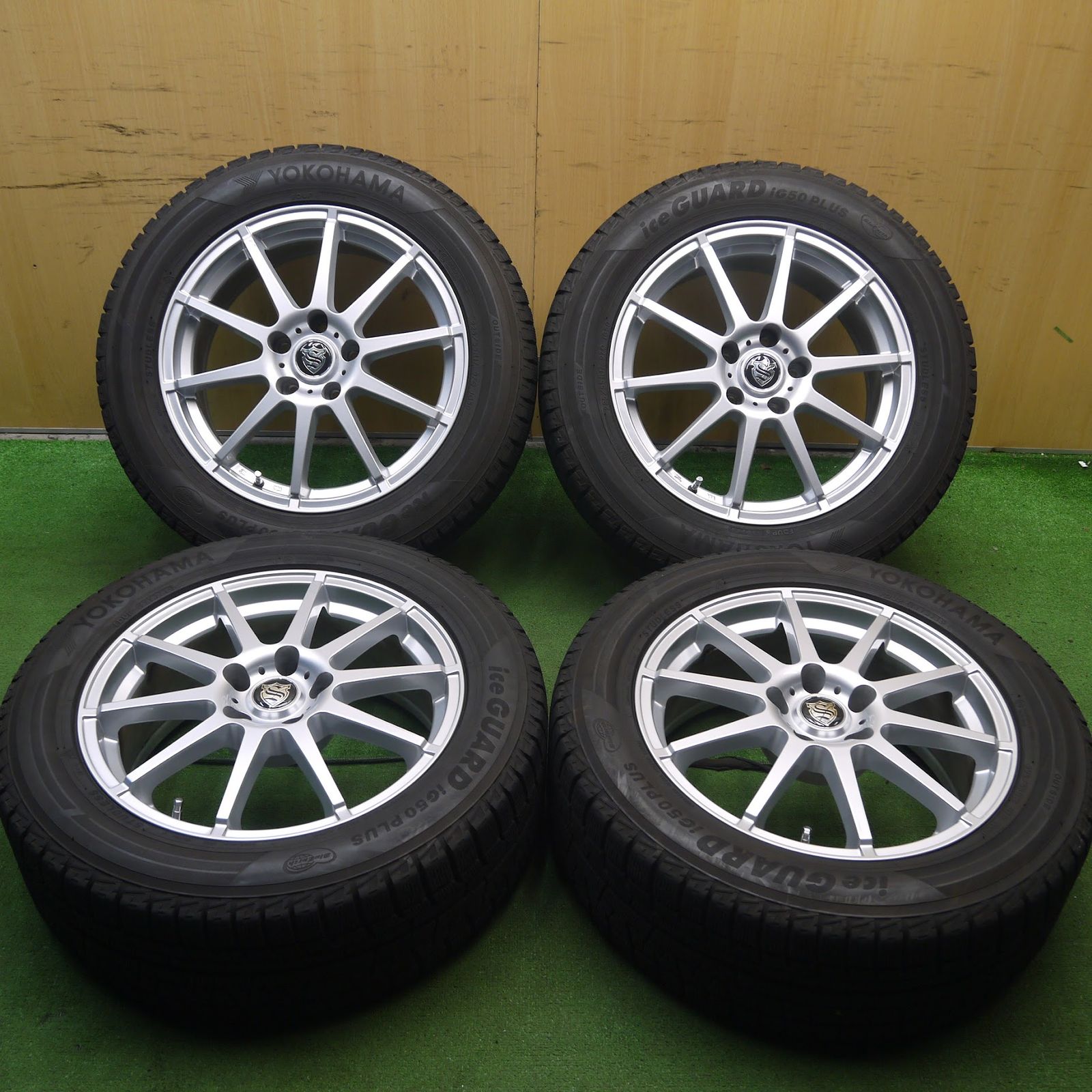 送料無料]バリ溝！19年！キレイ！9.5分☆スタッドレス 225/55R17