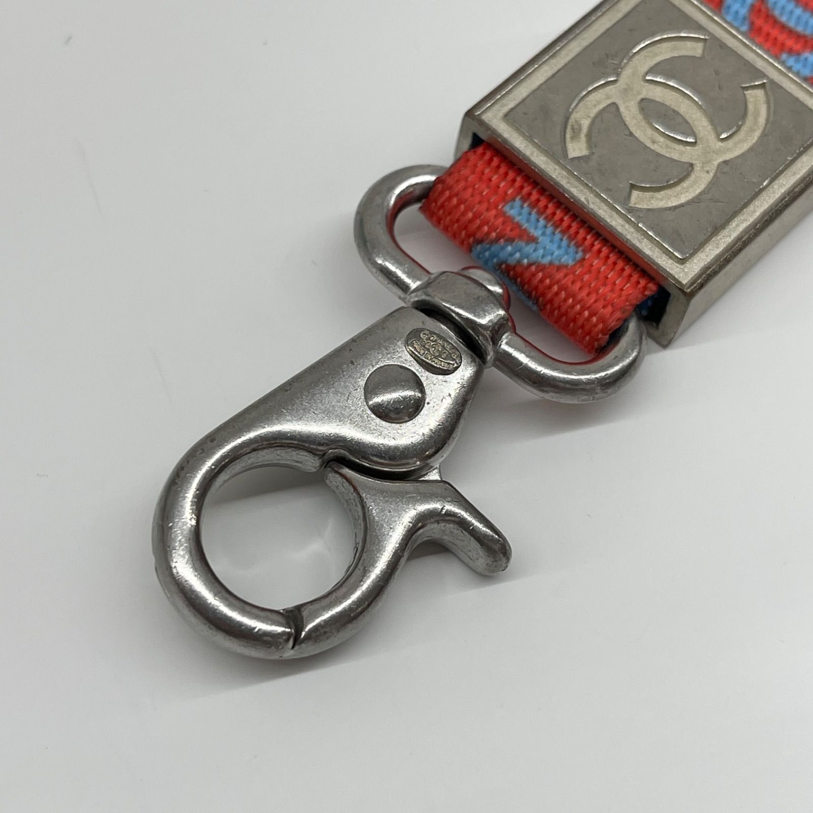 CHANEL シャネル　ロゴ入りナイロンキーホルダーネックホルダー CHANEL シャネルロゴ入りナイロンキーホルダーネックホルダー