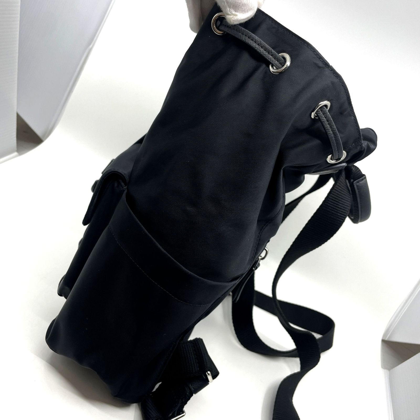 極美品 TORY BURCH ヴァージニア フラップ バックパック 黒 極美品 TORY BURCH ヴァージニア フラップ バックパック 黒