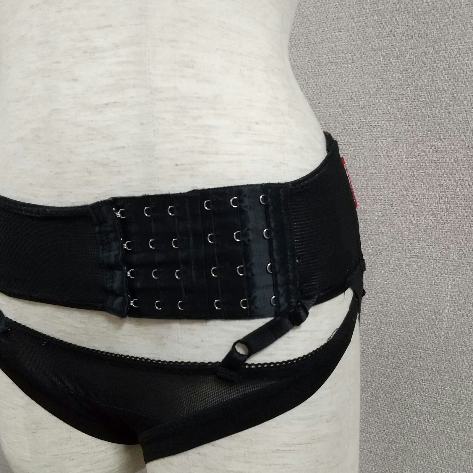 夏用メッシュ しっかり固定で母体を守ります