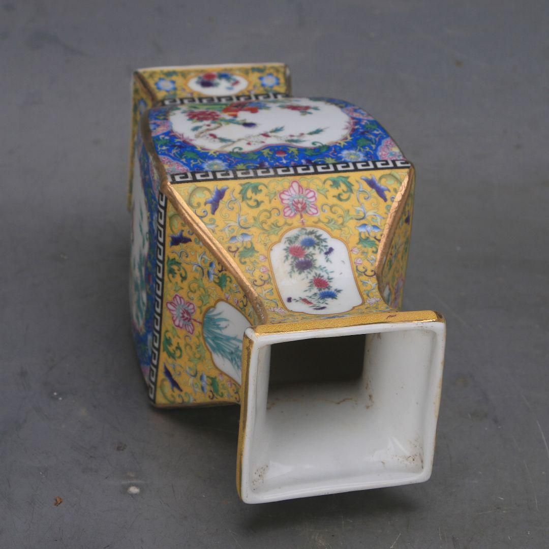 清乾隆琺瑯彩窓花鳥四方瓶 景徳鎮 陶磁器 装飾品 現代工芸品