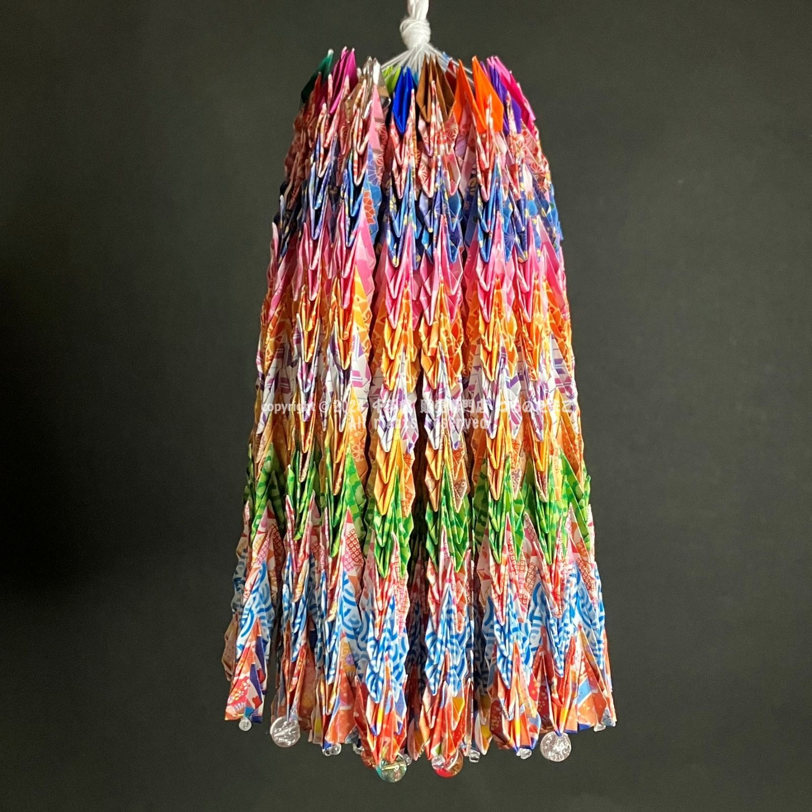 送料込み】縁起の良い数字『777羽の千羽鶴』（壁掛け千羽鶴 完成品